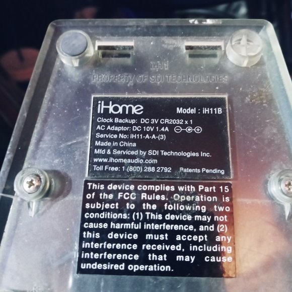 iHome IH110 Alarm Clock for Your iPod with FM Tuner - Picture 3 of 3